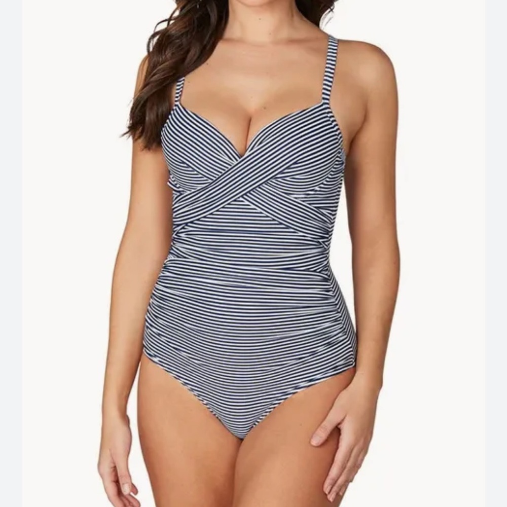 Nip Tuck Navy Striped One-Piece Swimsuit Size 8 Great Condition